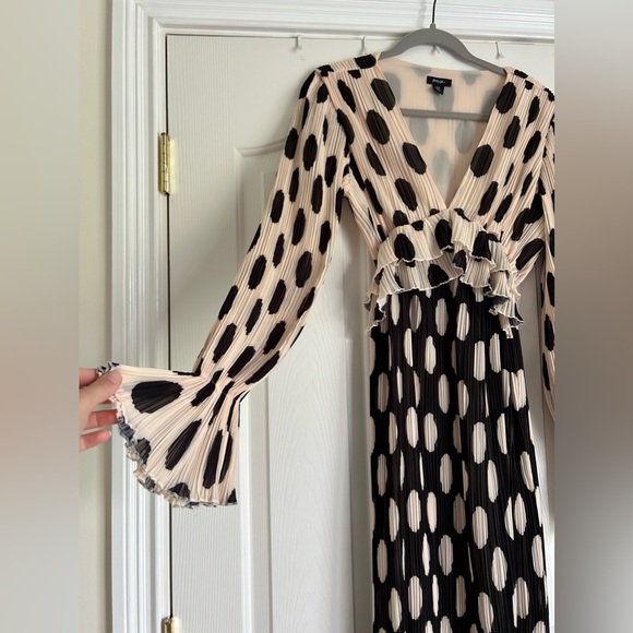 Polka Dot Dress - Picture 3 of 4